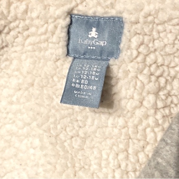 GAP Grey Sherpa Fleece Hoodie!!! 12-18 months… warm & cozy!!! - Picture 9 of 9